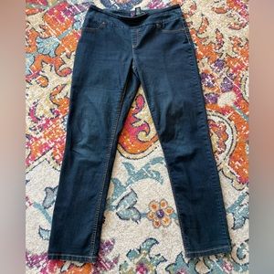 Peck & Peck jeggings. Size 12 in very good condition.